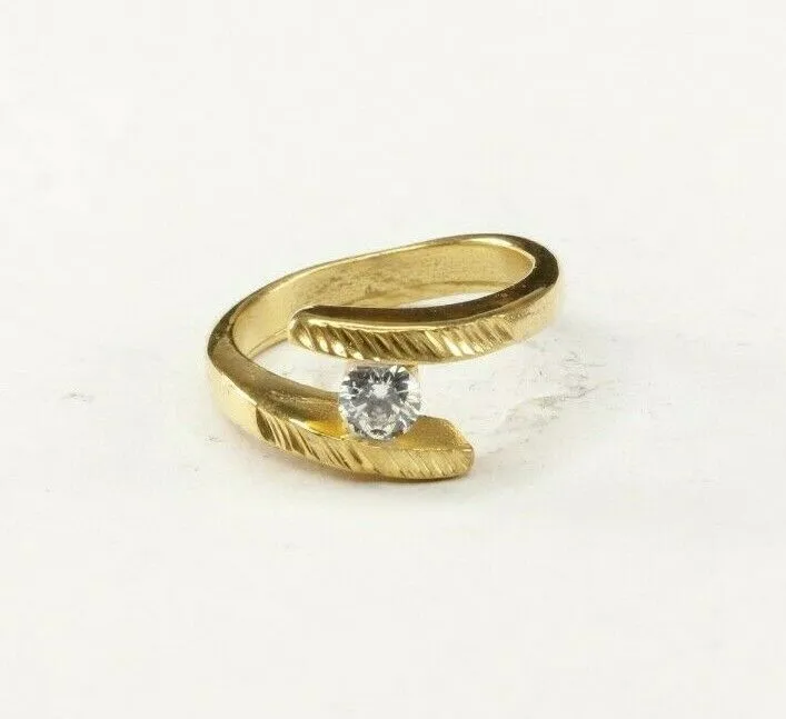 22k Gold Elegant Ladies Ring, Tension Band, Size 6, Resizable - Item R2449