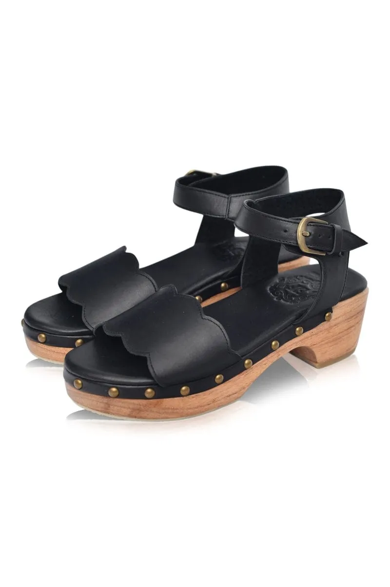 Black Santa Monica Clog Sandals