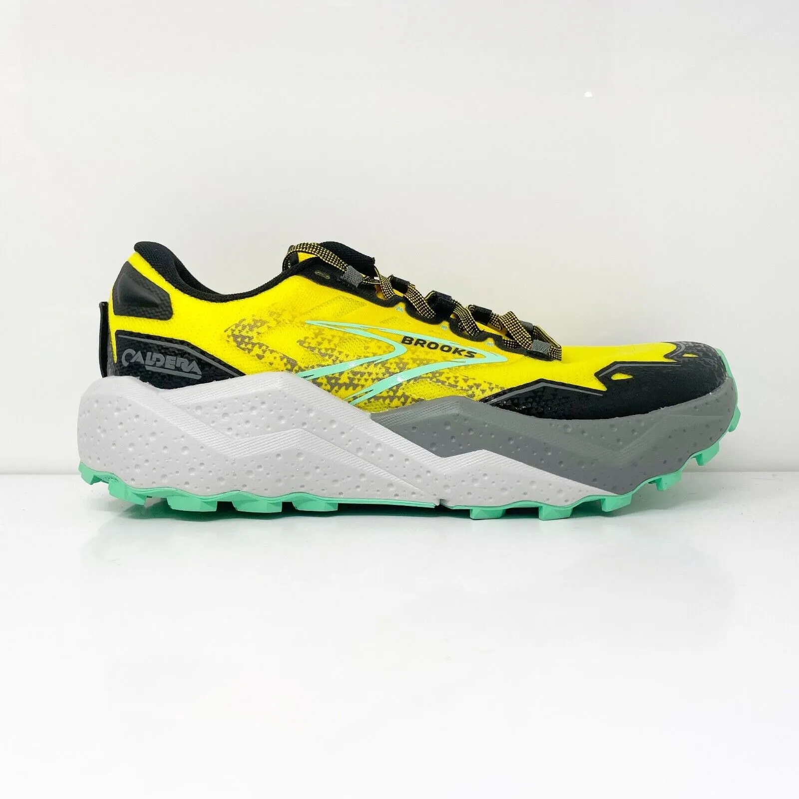 Brooks Mens Caldera 7 1104151D741 Yellow Running Shoes Sneakers Size 8.5 D