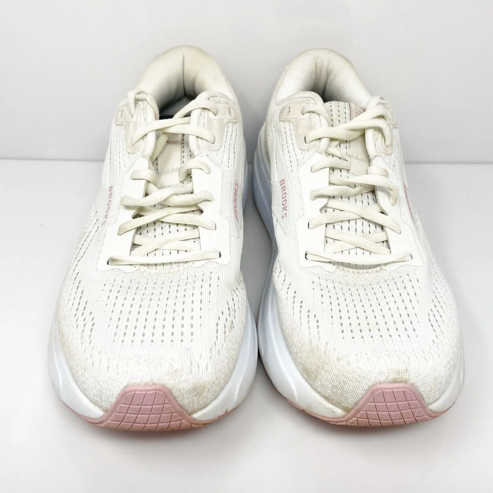 Brooks Womens Ghost Max 2 1204201D190 White Running Shoes Sneakers Size 10 D