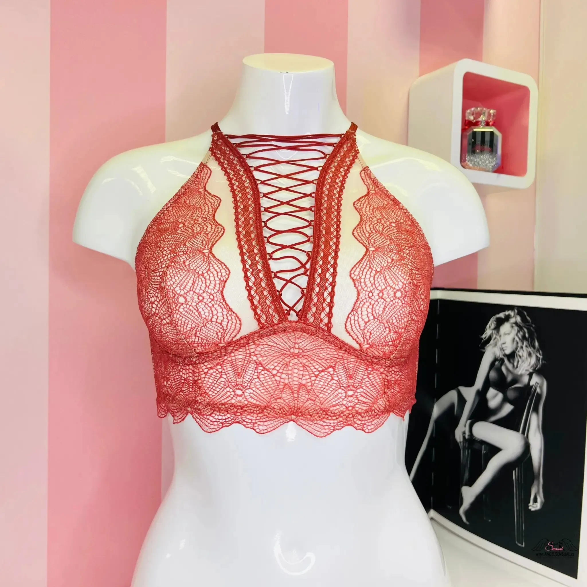 High-Necked Cross-Strapped Bra