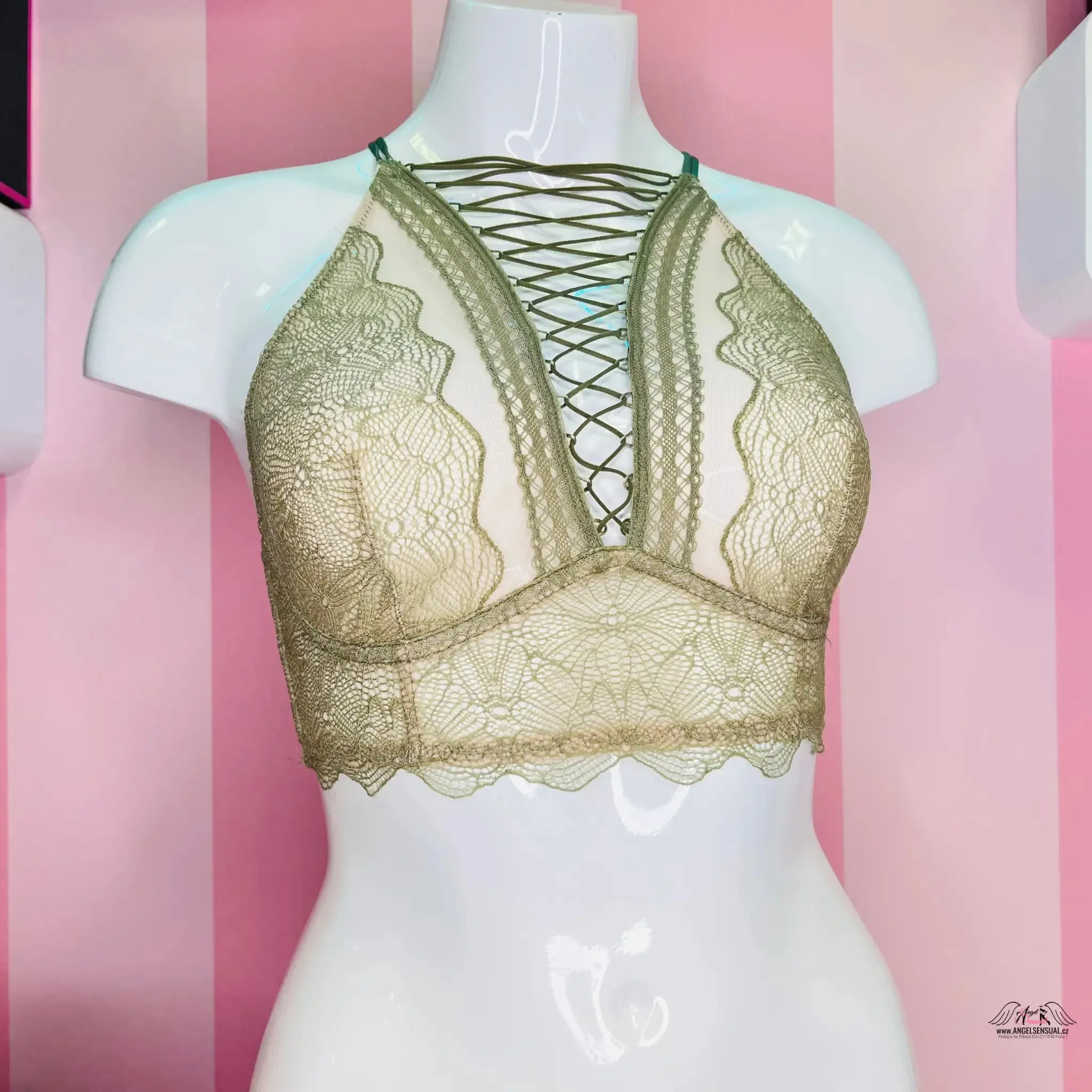 High-Necked Cross-Strapped Bra