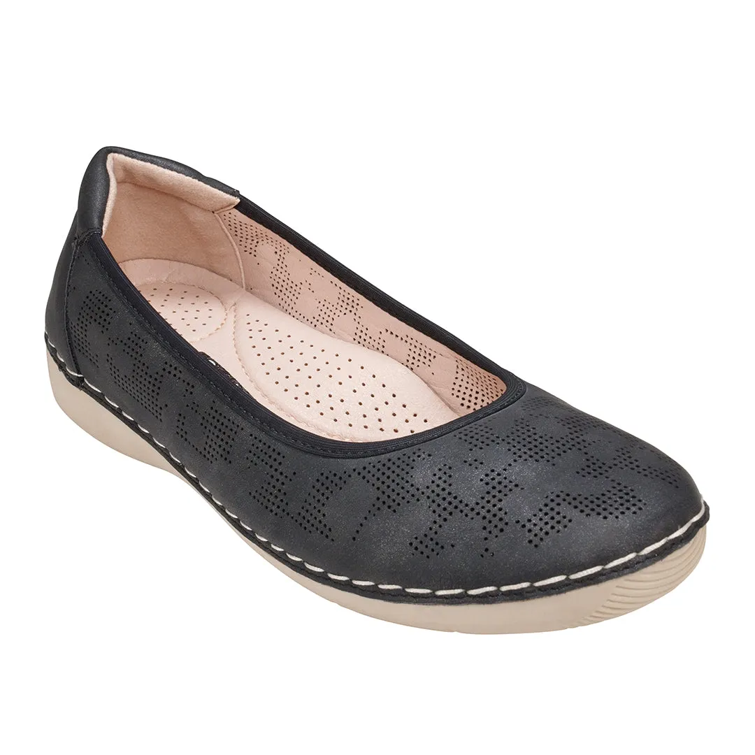 Kiana Black Flat