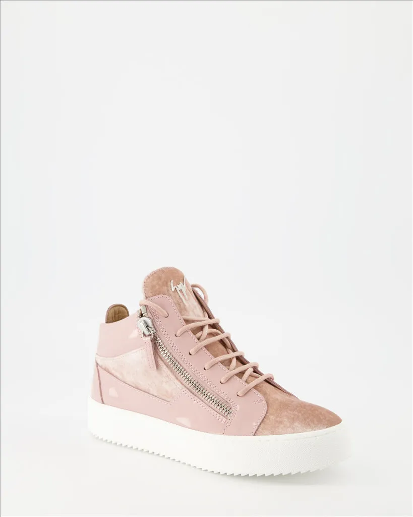 Kriss Rose Sneakers