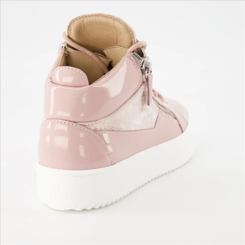 Kriss Rose Sneakers