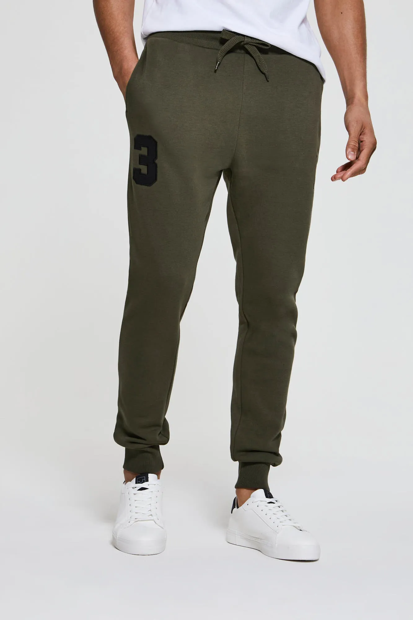 Mens Player 3 Joggers in Army Green