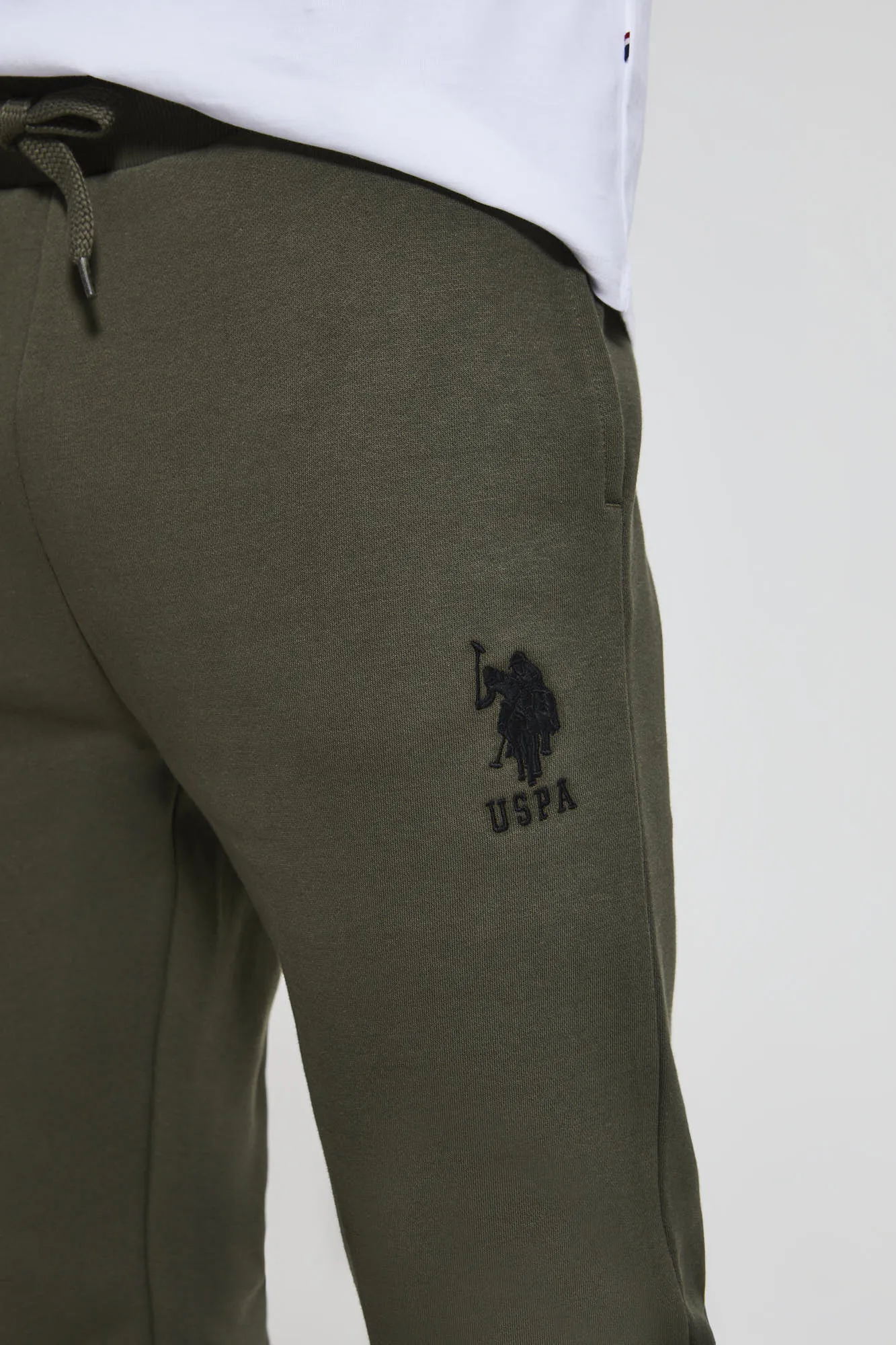 Mens Player 3 Joggers in Army Green