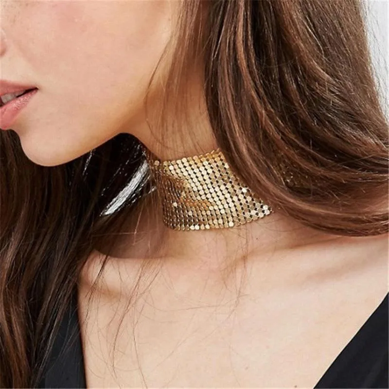 Adjustable Wide Choker Necklace with Netted Metal Chain