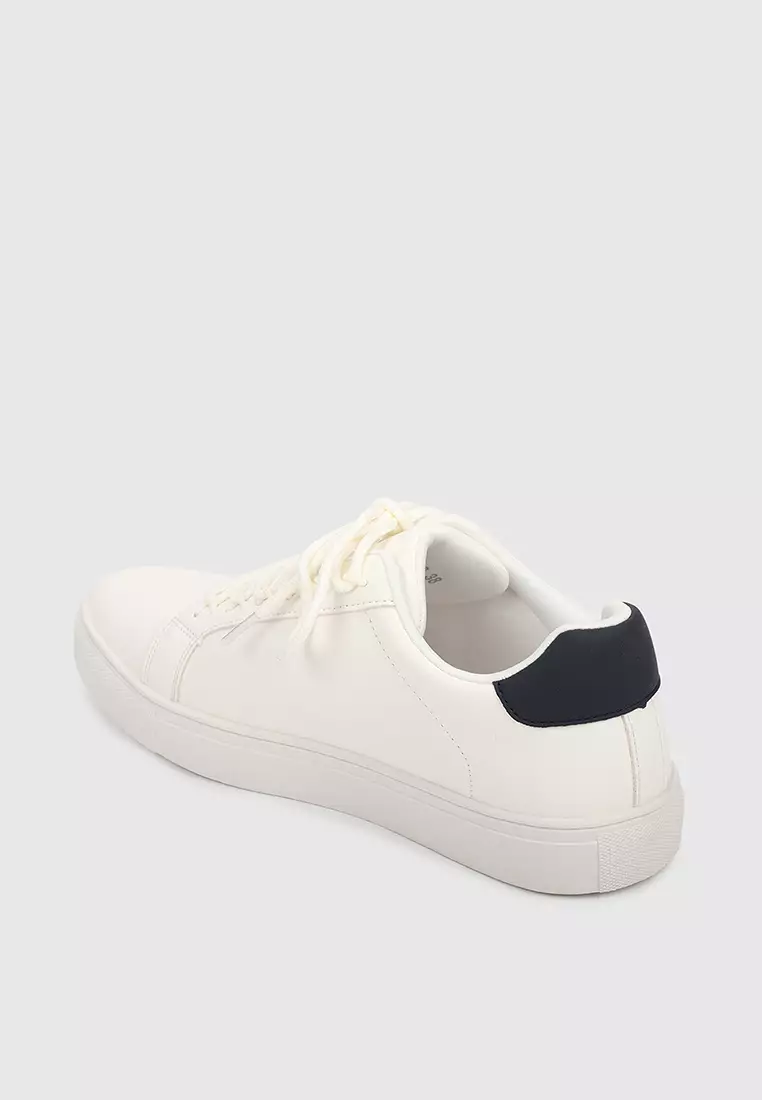 Milliot Hobnoob Rounded Toe Sneakers