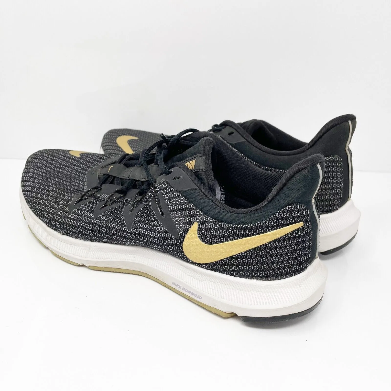 Nike Womens Quest AA7412-006 Black Running Shoes Sneakers Size 8