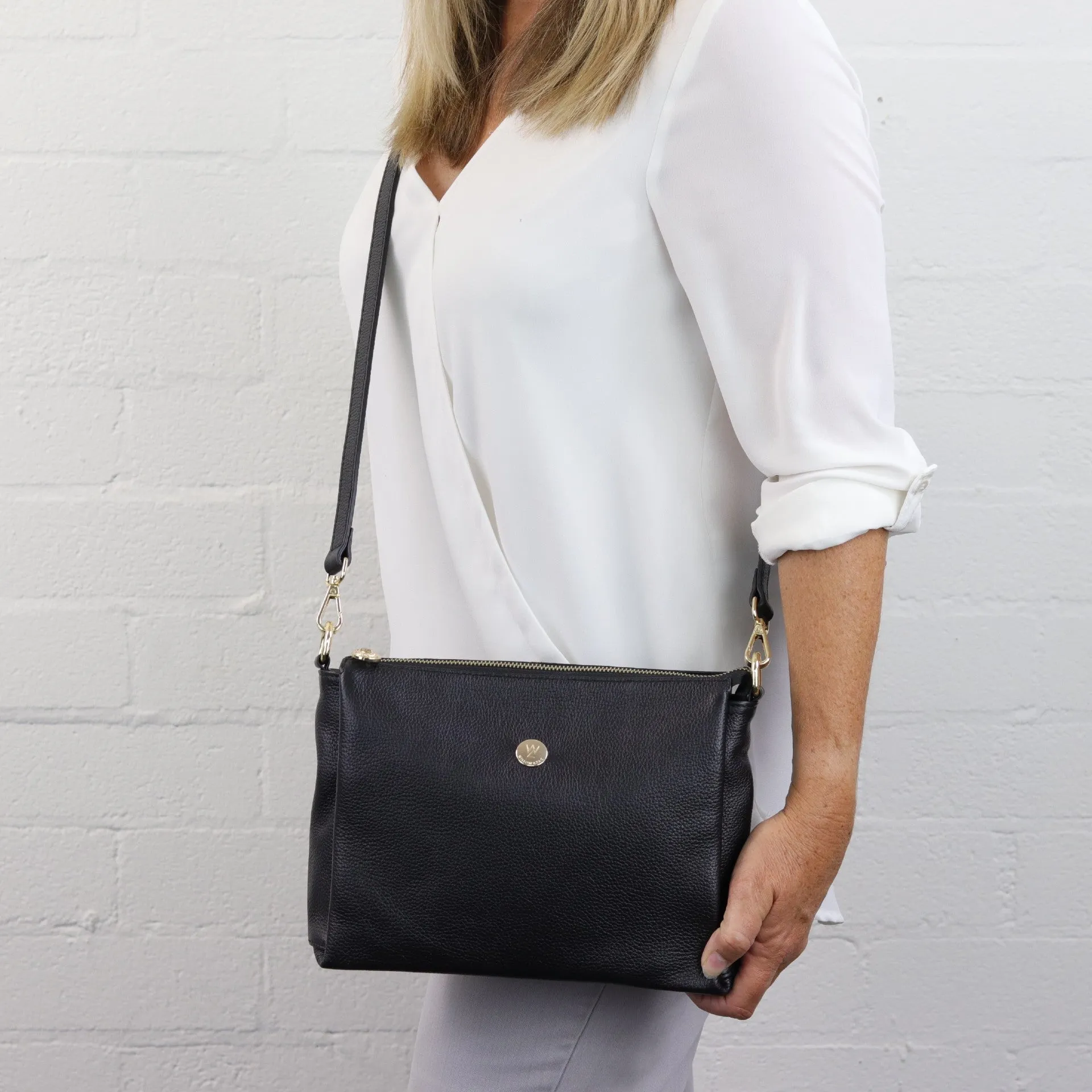 Nina leather shoulder bag