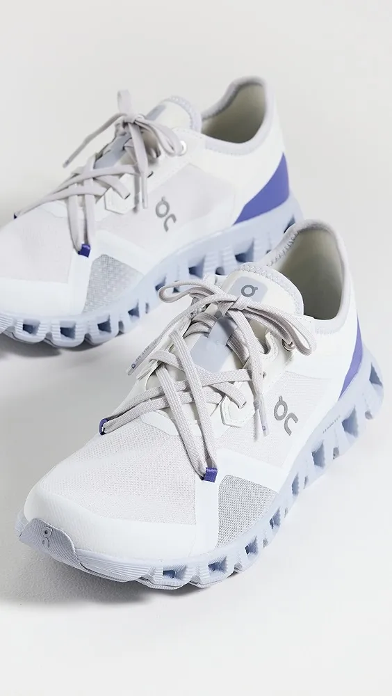 On   Cloud X 3 AD Sneakers 