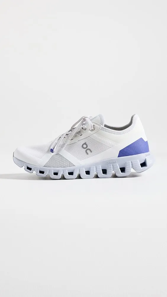 On   Cloud X 3 AD Sneakers 