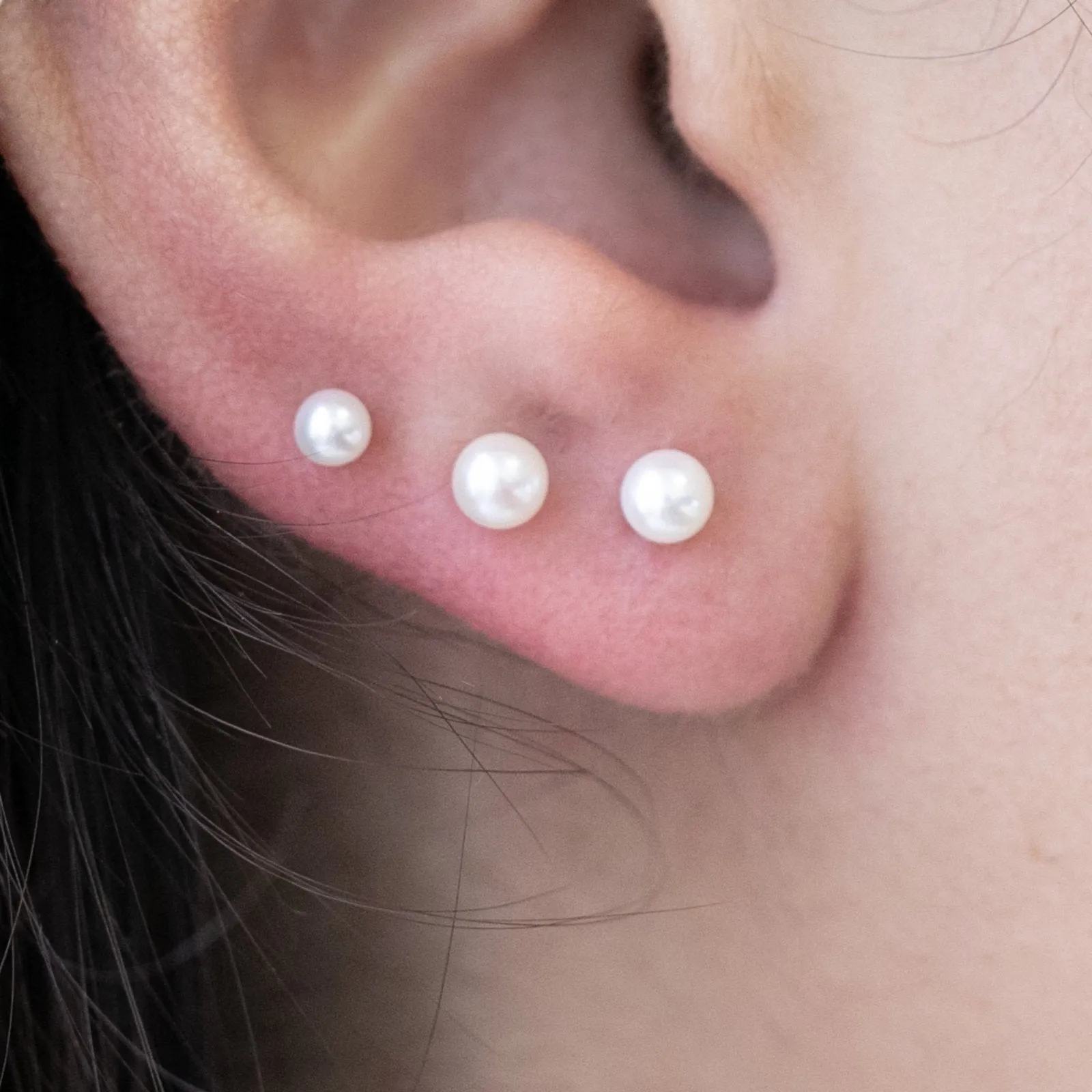 Classic Pearl Earrings