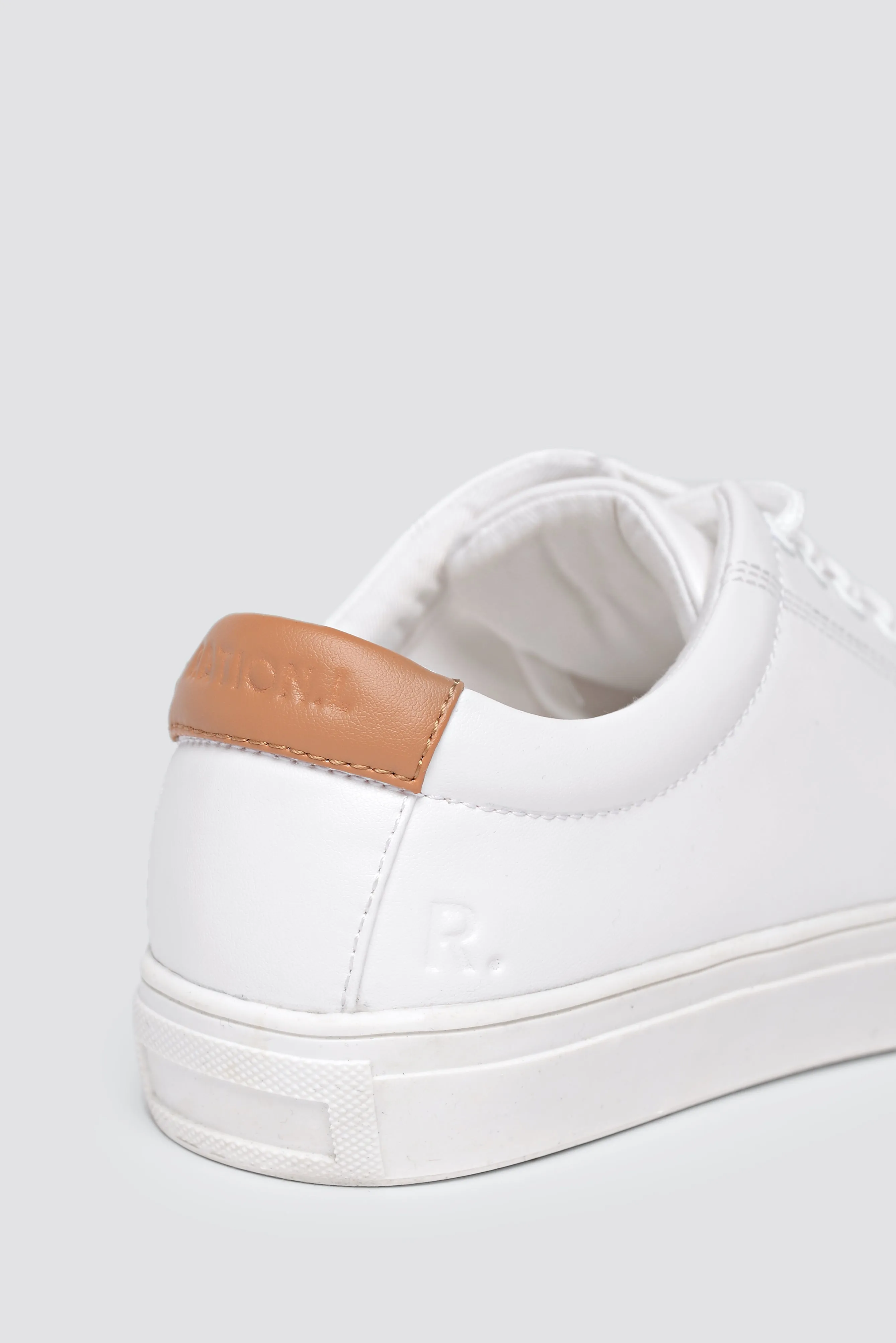 R-Kind Vegan Trainer Moon White