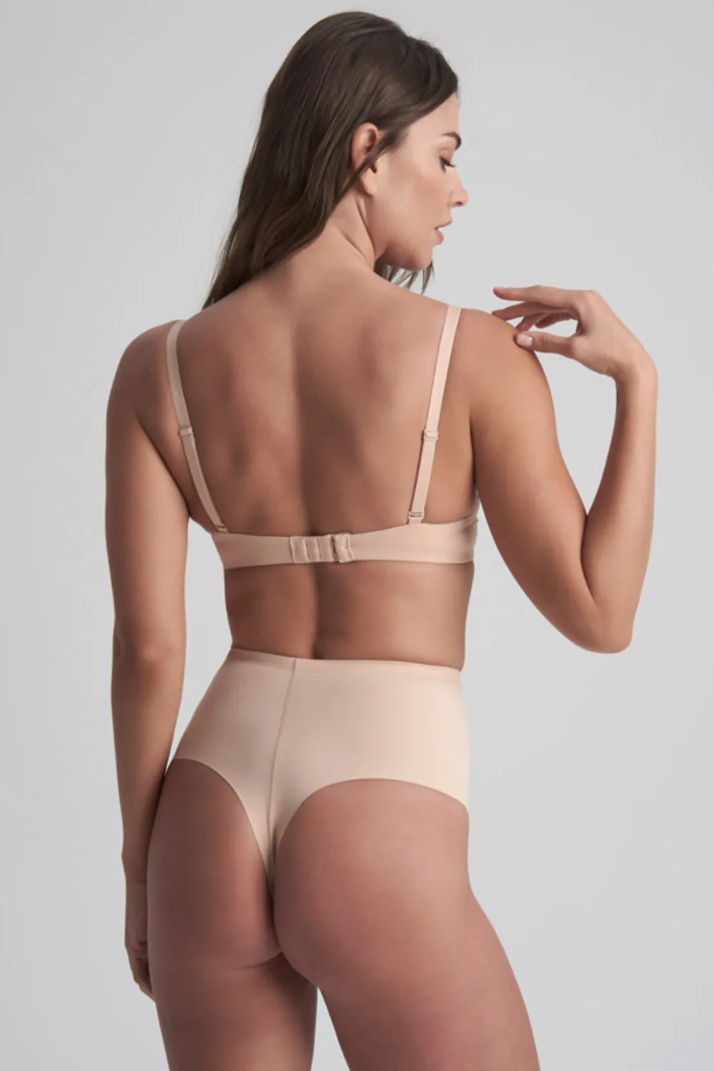 Sculpting Mid Waist Thong