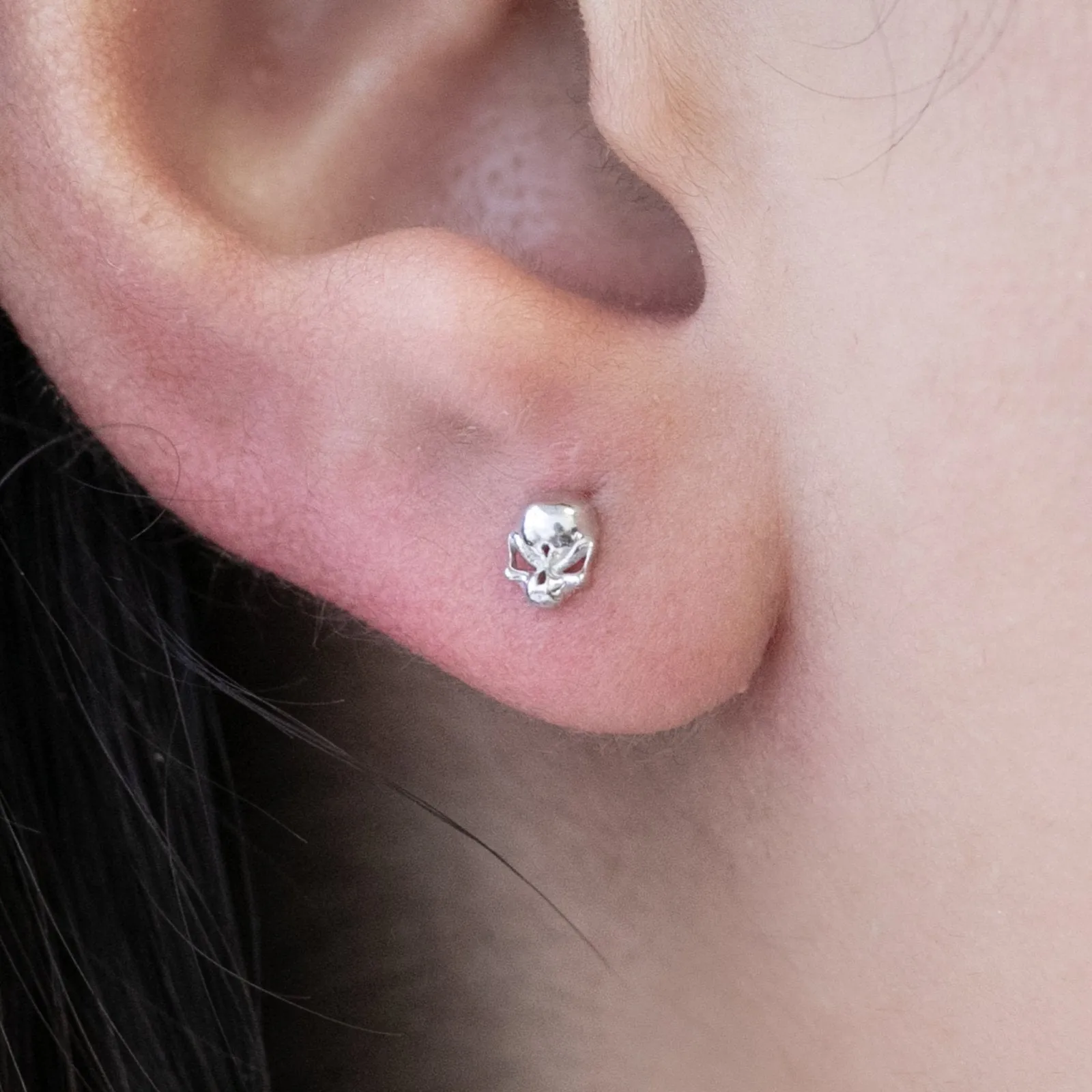 Stylish Skull Stud Earrings