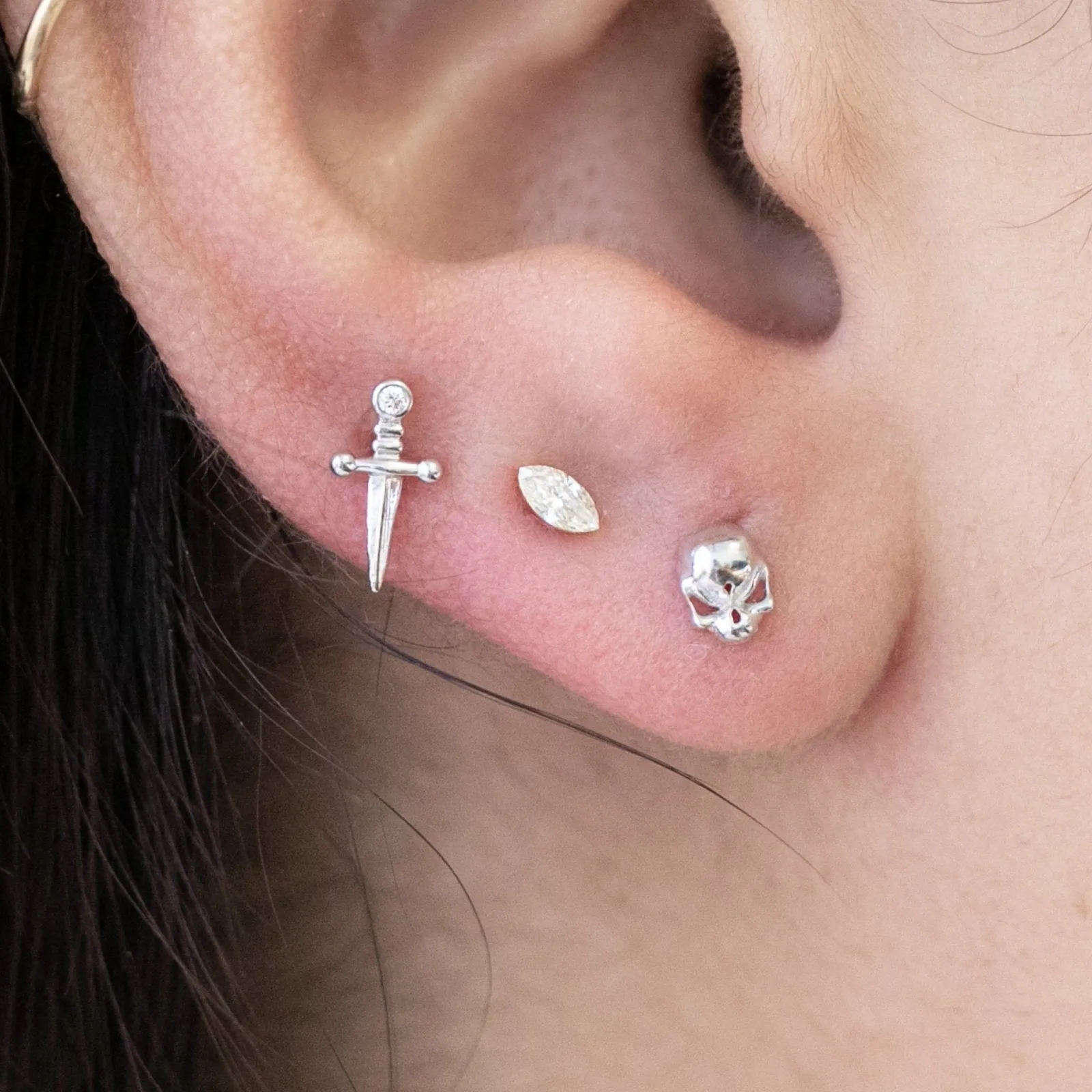 Stylish Skull Stud Earrings