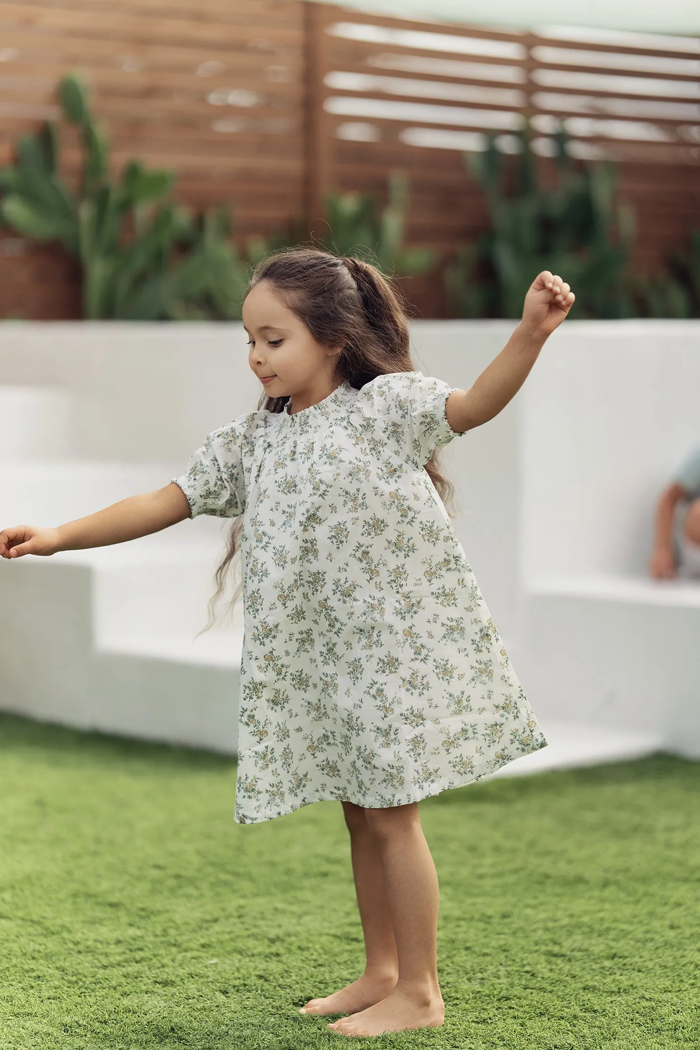 Smocked Floral Short Sleeve Dress | White