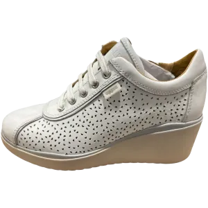 Women's White Sneakers Code: K55334B