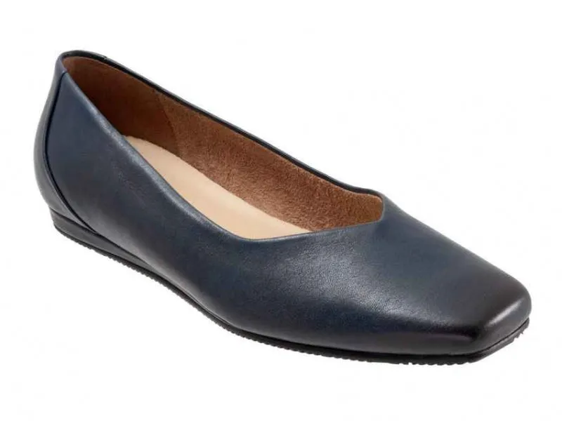 Softwalk Vellore - Women's Flat Navy (400)