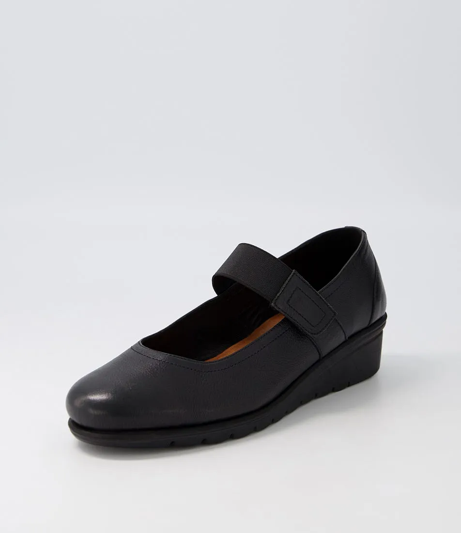 SUPERSOFT Labor Black Leather Wedges