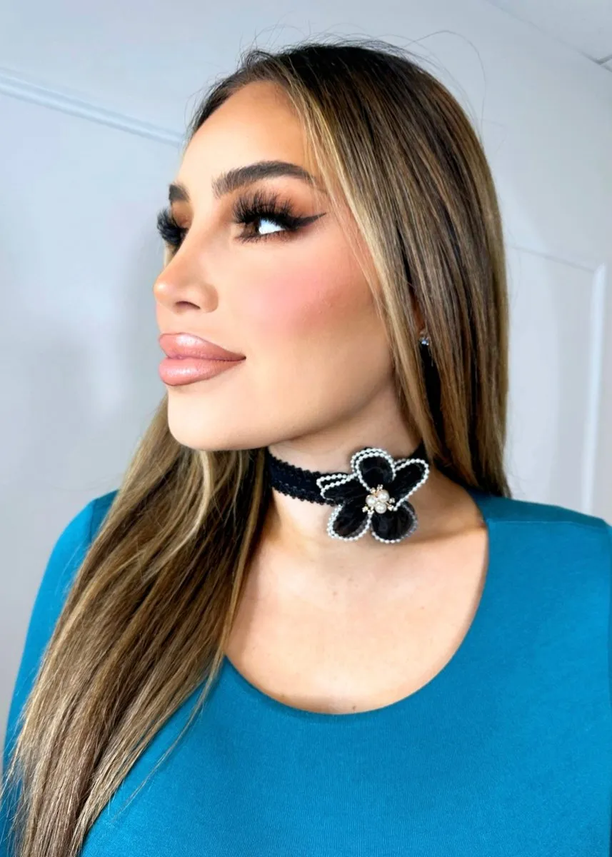 Sweet Girl Flower Choker