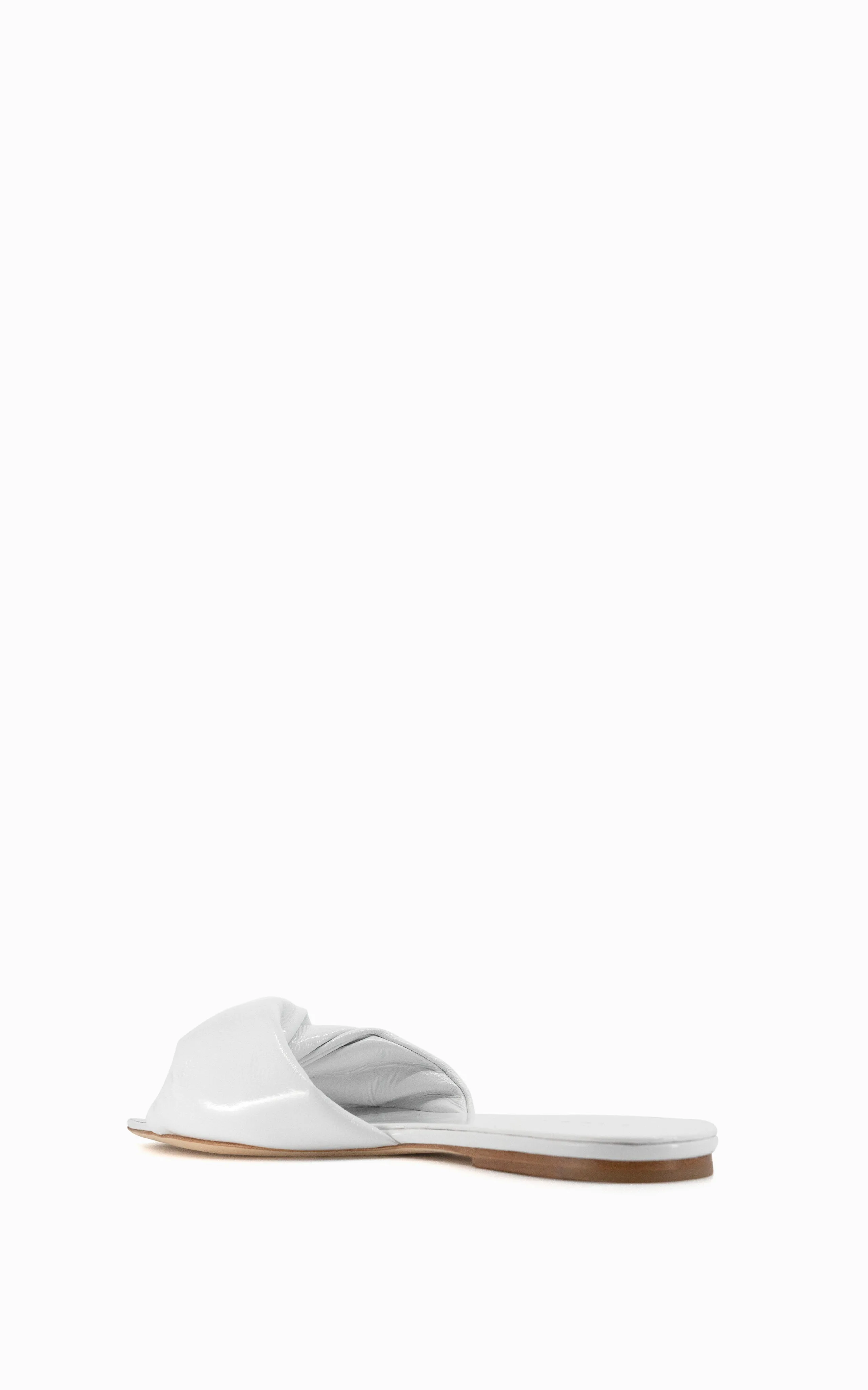 Twisted Patent Flat | White