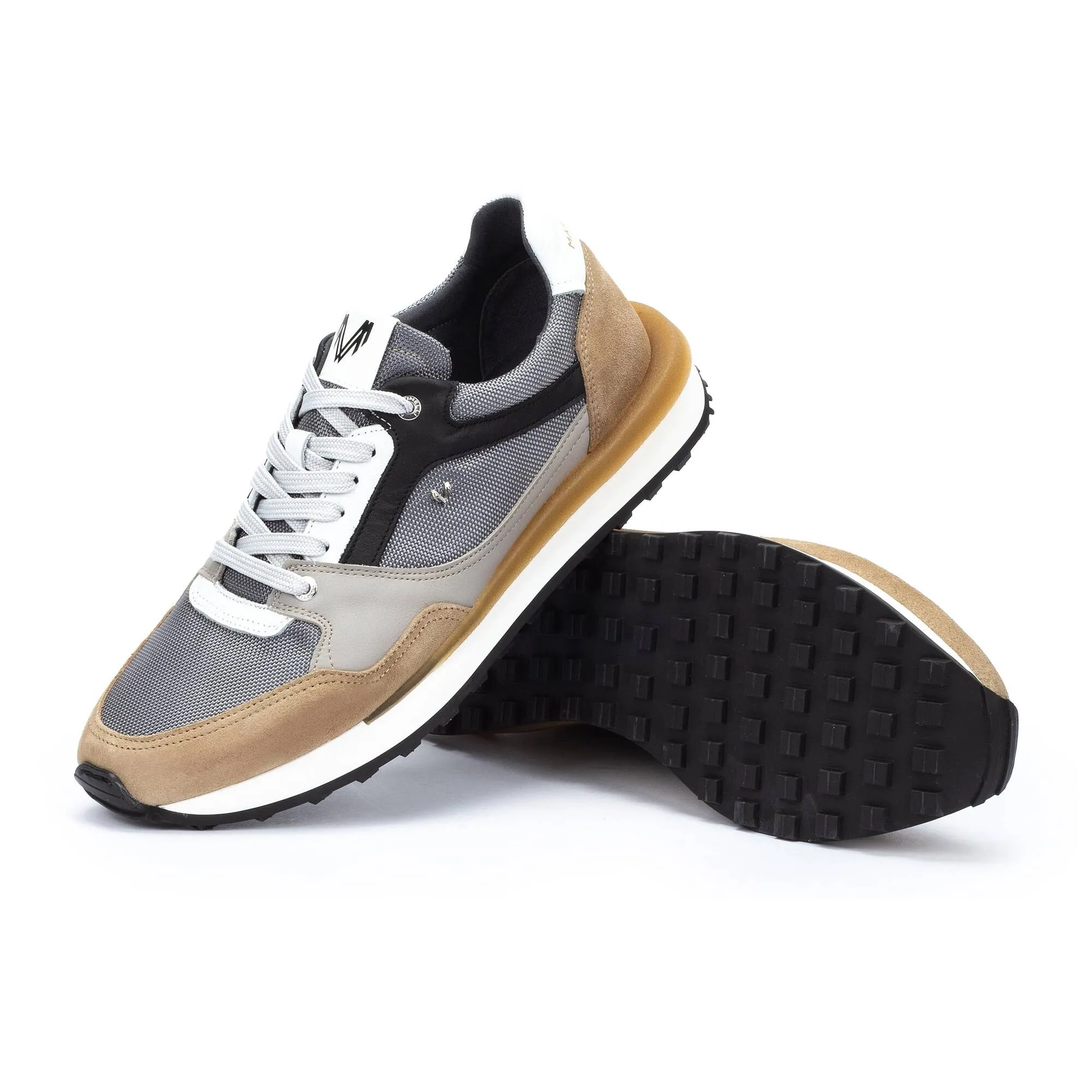 Sporty sneaker Vassall