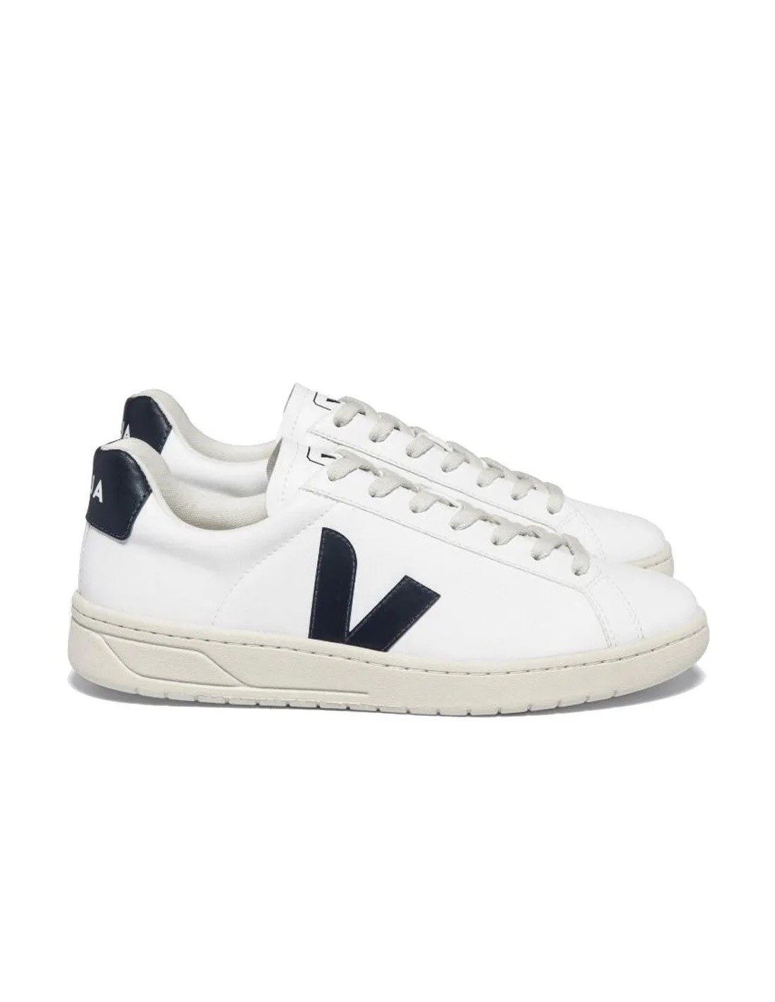 Veja men's sneakers UC0703 white nautical Urca CWL.