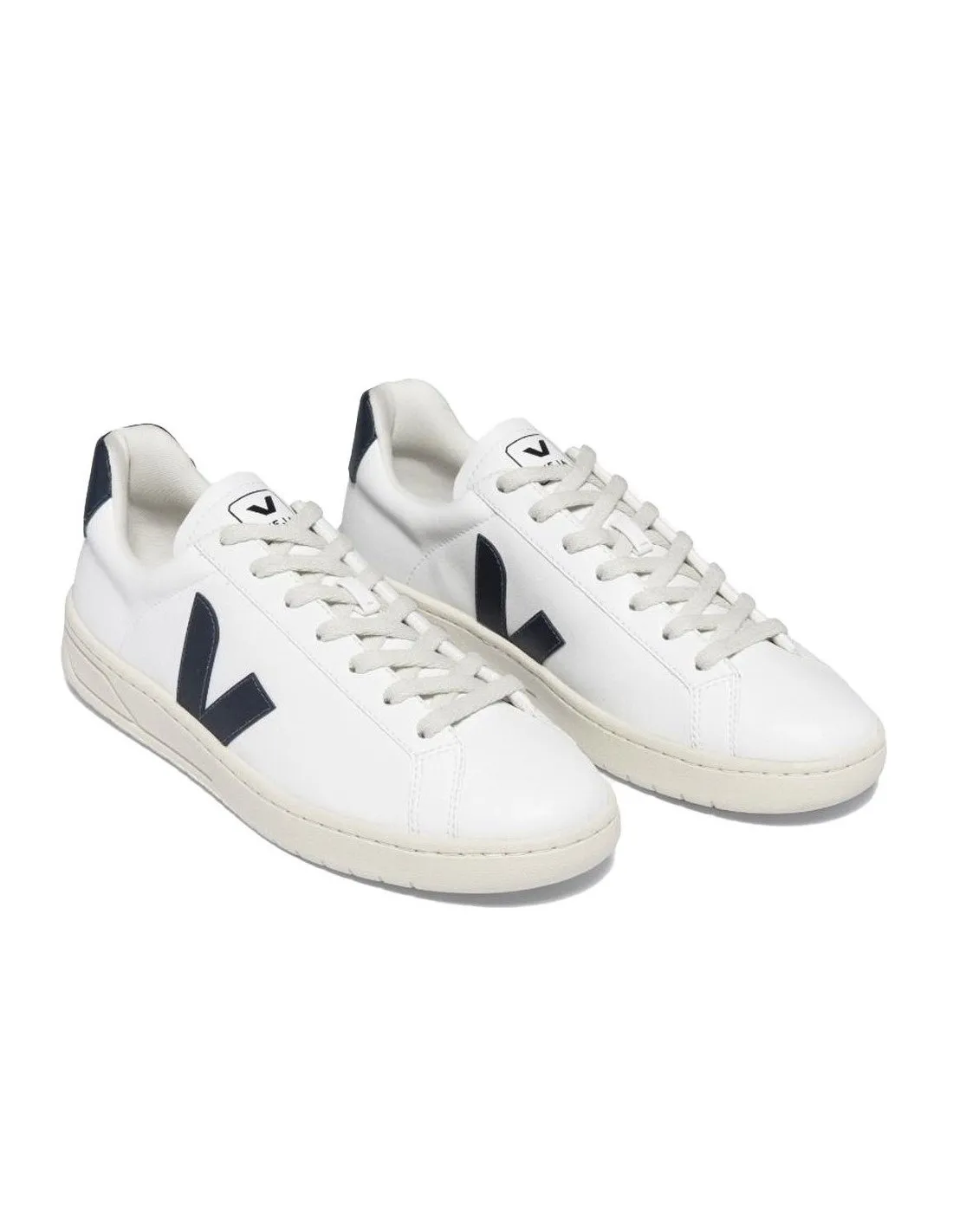 Veja men's sneakers UC0703 white nautical Urca CWL.