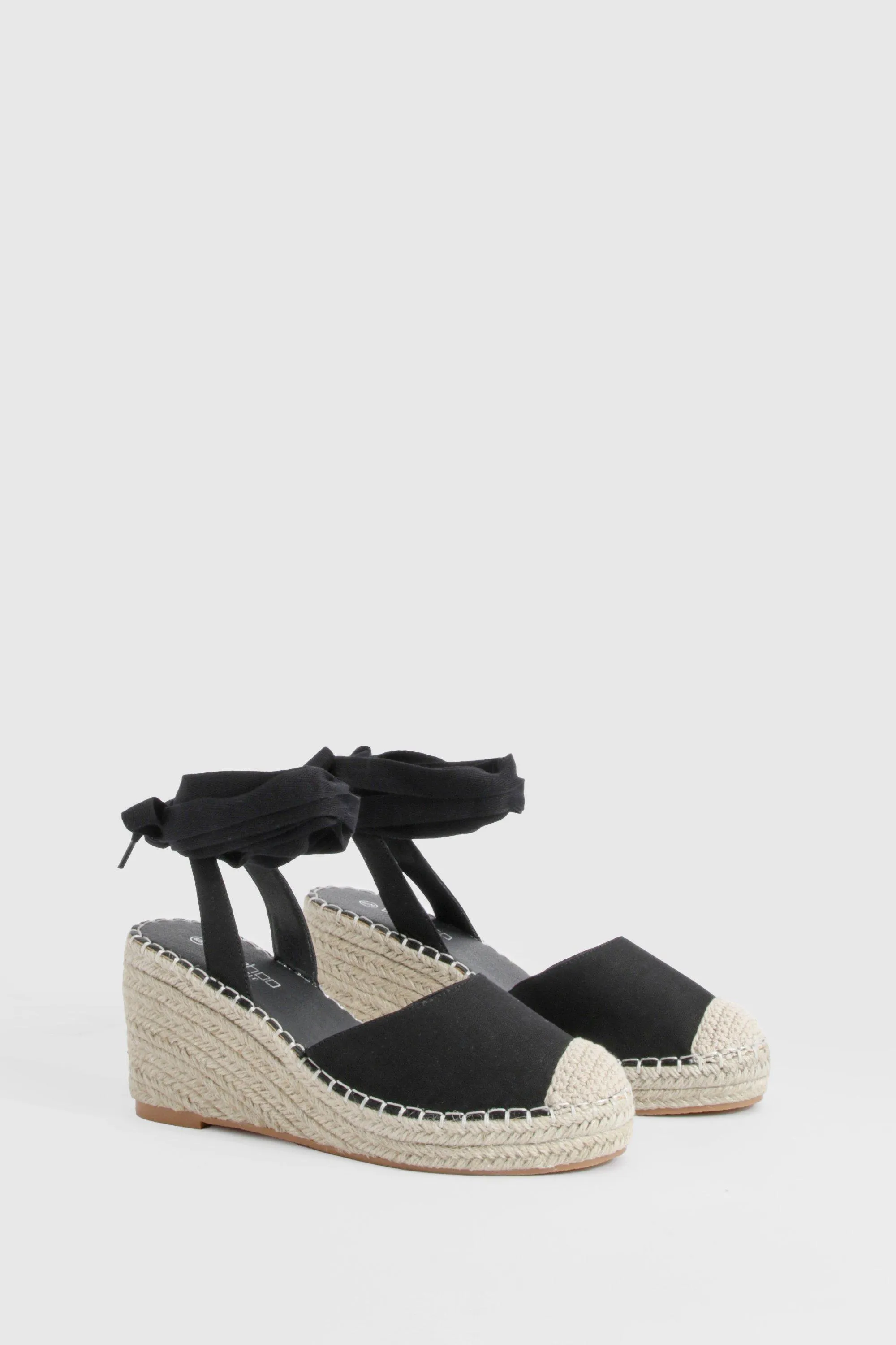 Wide Width Closed Toe Mid Height Wedges