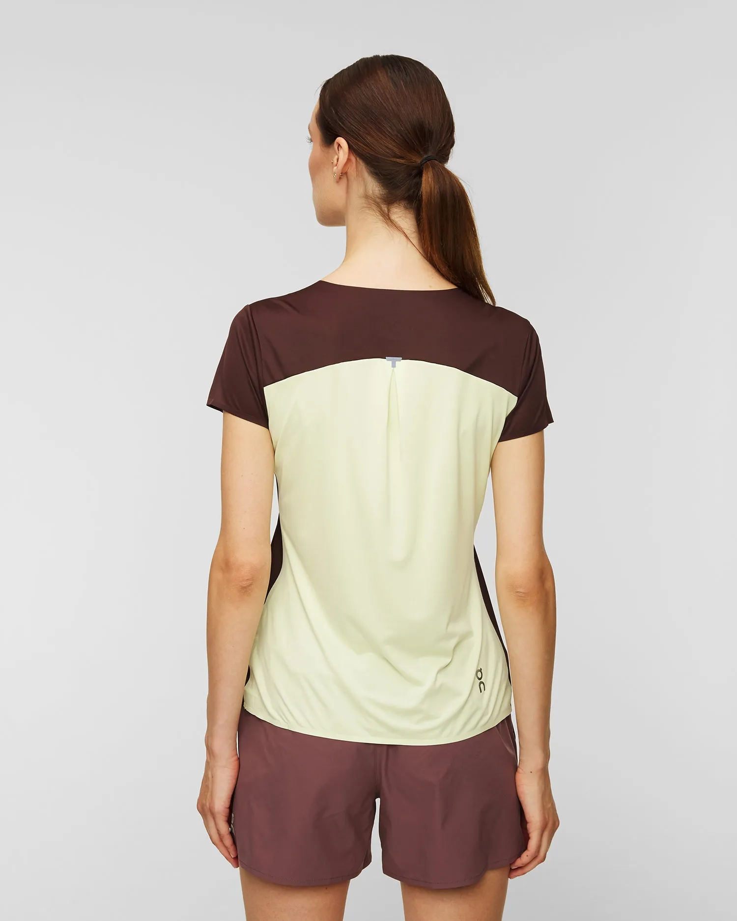 Women's T-shirt On Running Performance-T 20201432-ox-hay