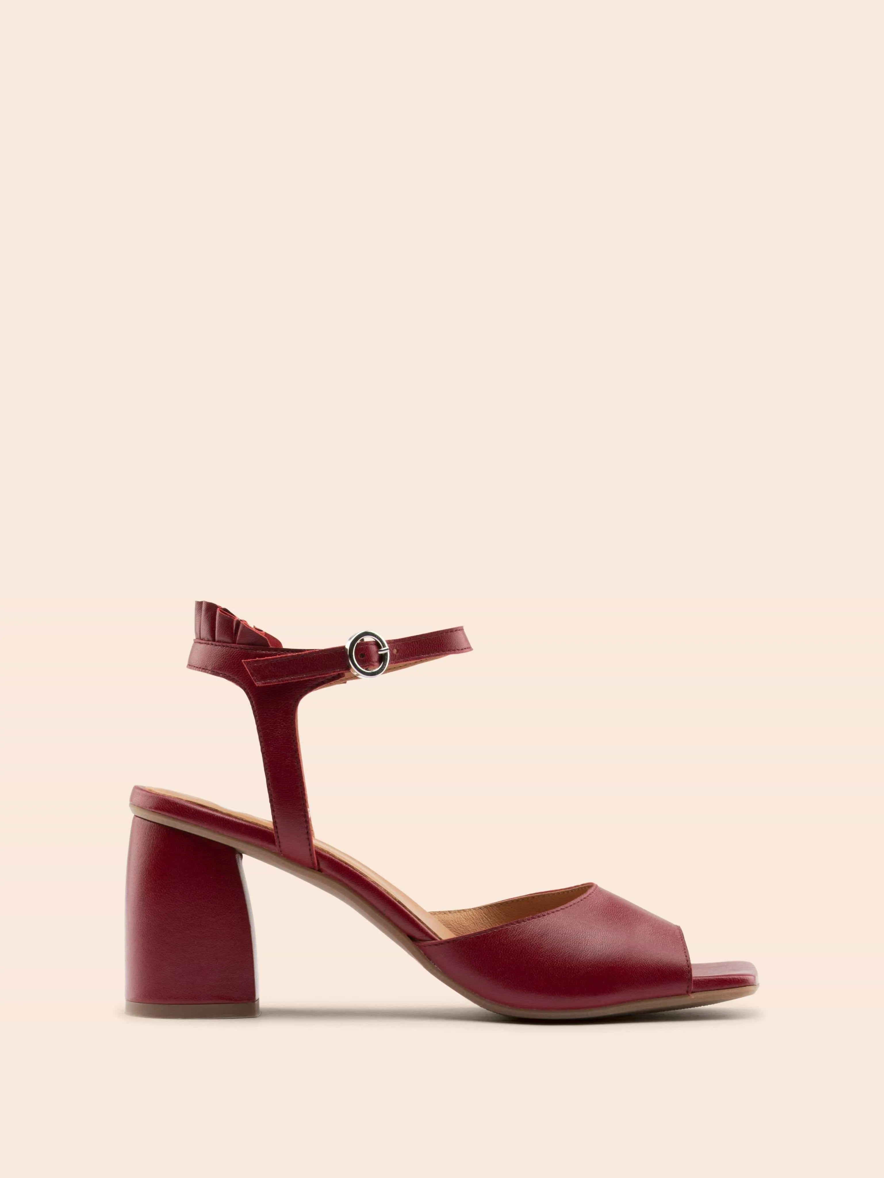 Zamora Wine Heels